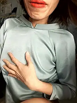 Snapshot of Lucy_limon chatting on September 2025 05:47:02 PM Lucy limon online show from September 2025 05:47:02 PM