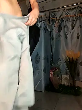 Snapshot of Lucy_limon chatting on December 2025 10:31:01 AM Lucy limon online show from December 2025 10:31:01 AM