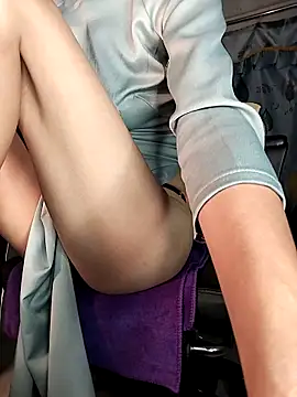 Snapshot of Lucy_limon chatting on December 2025 08:53:02 AM Lucy limon online show from December 2025 08:53:02 AM