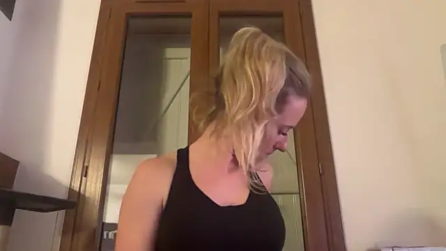 Emmy frenchie online show from January 2026 07:06:01 PM