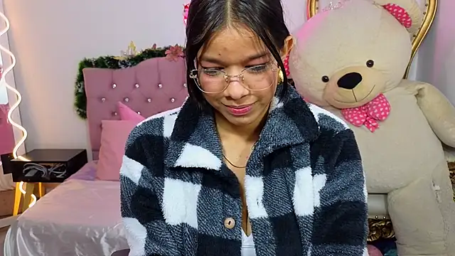 Emilly tay online show from January 2025 02:54:02 AM