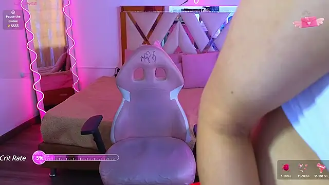 Emilly tay online show from January 2025 02:59:02 PM