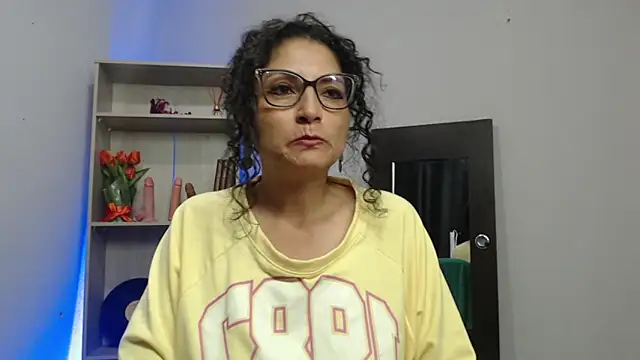 Snapshot of arianna_ros3 chatting on January 2025 05:40:02 PM arianna ros3 online show from January 2025 05:40:02 PM