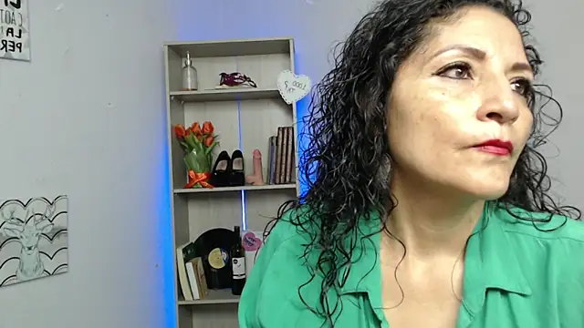 Snapshot of arianna_ros3 chatting on March 2025 01:51:01 PM arianna ros3 online show from March 2025 01:51:01 PM
