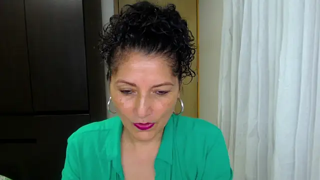 arianna ros3 online show from May 2026 03:25:02 AM