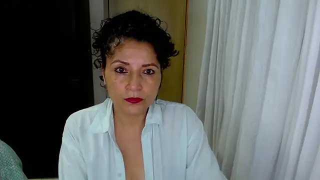 arianna ros3 online show from May 2026 02:31:02 AM