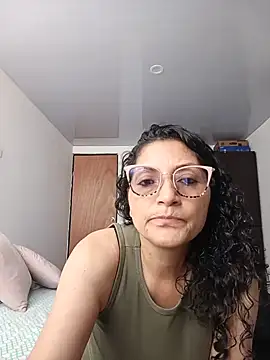 arianna ros3 online show from June 2026 06:13:02 PM