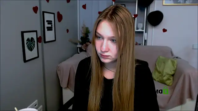 Snapshot of playful_sophie chatting on February 2025 03:29:01 PM playful sophie online show from February 2025 03:29:01 PM