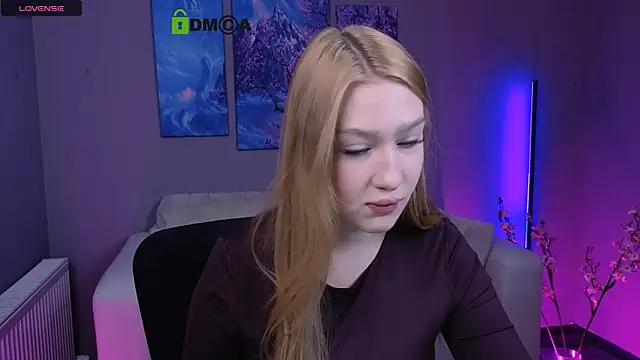 playful sophie online show from November 2025 08:25:02 PM