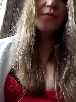 KattyLuuu online show from February 2026 12:58:02 PM