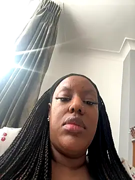 Snapshot of LavenderBuxton chatting on October 2025 01:07:01 PM LavenderBuxton online show from October 2025 01:07:01 PM