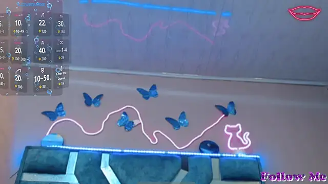 Roxan Fox- online show from November 2025 02:00:02 AM