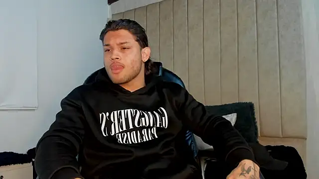 jeicob gagnon online show from October 2025 06:55:01 AM