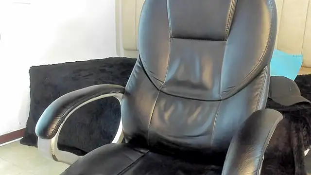 jeicob gagnon online show from October 2025 09:00:01 AM