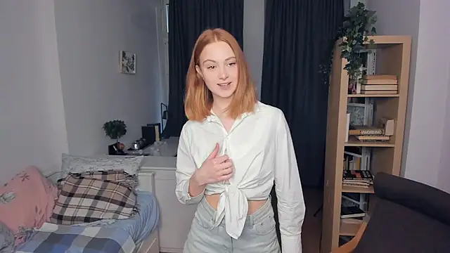 HarrmonSarah online show from December 2024 08:49:02 AM