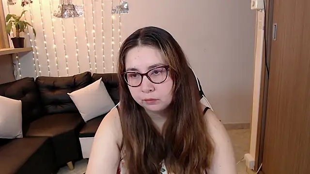 Snapshot of chloe_prg chatting on February 2025 01:11:01 PM chloe prg online show from February 2025 01:11:01 PM