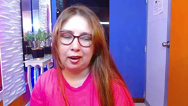 Snapshot of chloe_prg chatting on March 2025 06:44:02 PM chloe prg online show from March 2025 06:44:02 PM