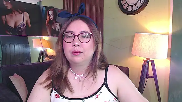 Snapshot of chloe_prg chatting on September 2025 05:53:02 AM chloe prg online show from September 2025 05:53:02 AM