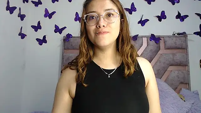 Anny Fox- online show from November 2025 03:38:01 AM