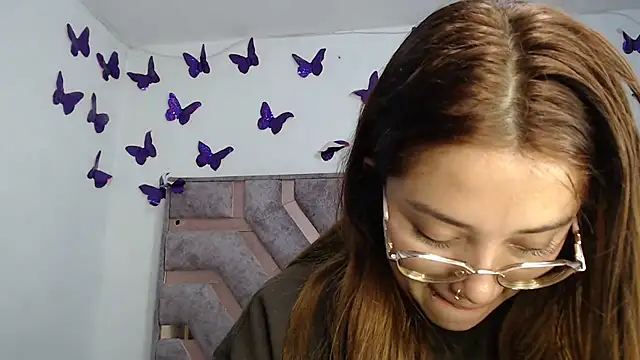 Snapshot of Anny_Fox- chatting on March 2026 03:58:02 AM Anny Fox- online show from March 2026 03:58:02 AM