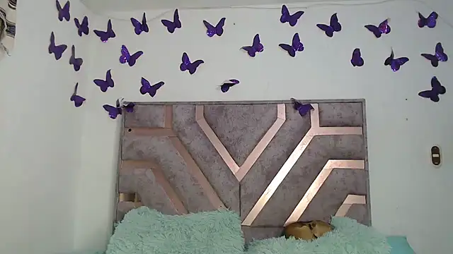 Snapshot of Anny_Fox- chatting on March 2026 04:17:02 AM Anny Fox- online show from March 2026 04:17:02 AM