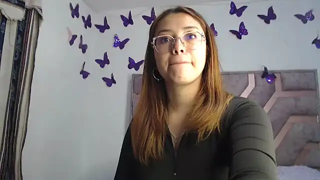Anny Fox- online show from April 2026 03:48:02 AM