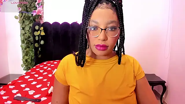 Snapshot of AmyBriiggs chatting on April 2026 07:06:01 AM AmyBriiggs online show from April 2026 07:06:01 AM