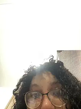 Snapshot of AmyBriiggs chatting on July 2026 09:22:01 PM AmyBriiggs online show from July 2026 09:22:01 PM