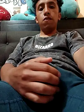 Alex-col online show from November 2025 07:45:02 PM