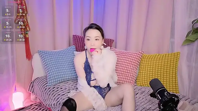 baobaomiqi linger online show from February 2025 02:08:01 AM