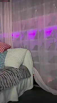 baobaomiqi linger online show from October 2025 04:38:02 PM