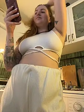 MayaMystic online show from November 2025 12:03:01 PM