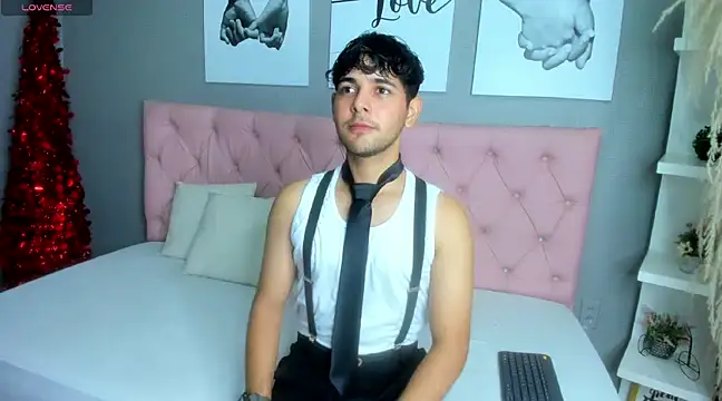 Samir bear online show from December 2024 01:06:02 PM