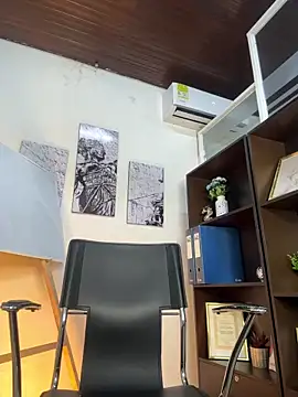 Samir bear online show from April 2026 01:03:02 PM