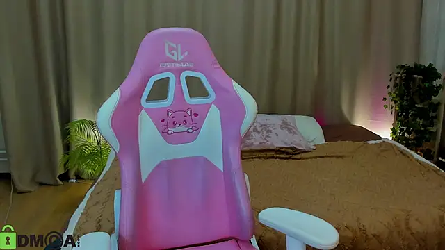 Cheryl  Brown online show from September 2025 12:01:02 AM