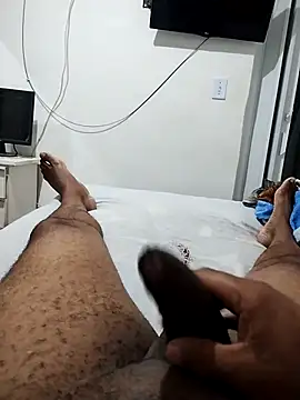 lucasquirao1234 online show from October 2025 09:29:02 AM