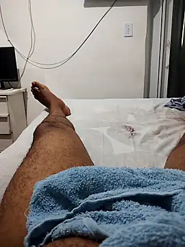 lucasquirao1234 online show from October 2025 11:00:02 AM