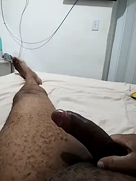 lucasquirao1234 online show from November 2025 04:46:01 PM