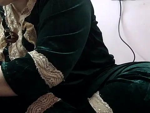 Housewife12 online show from February 2026 10:08:02 AM