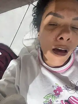 briannaa557 online show from December 2024 05:02:01 PM