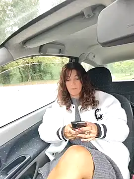 Snapshot of sansan2411 chatting on September 2025 11:48:01 AM sansan2411 online show from September 2025 11:48:01 AM