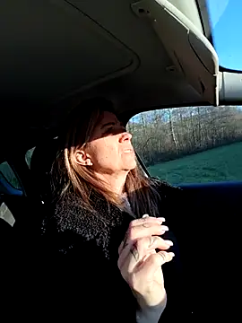 Snapshot of sansan2411 chatting on December 2025 03:07:01 PM sansan2411 online show from December 2025 03:07:01 PM