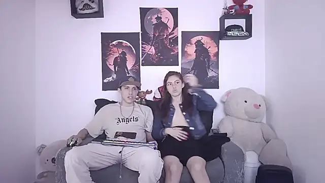 Snapshot of Ambar_and_daimon_ chatting on February 2025 07:44:01 AM Ambar and daimon online show from February 2025 07:44:01 AM