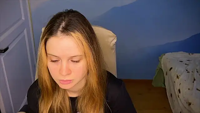 Snapshot of IlonaMurf chatting on September 2025 06:13:02 AM IlonaMurf online show from September 2025 06:13:02 AM