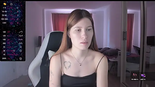Snapshot of Agnes_Allenn chatting on March 2025 07:41:01 AM Agnes Allenn online show from March 2025 07:41:01 AM