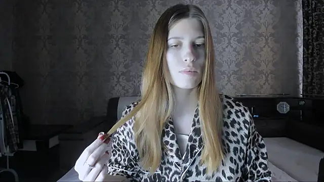 Snapshot of Agnes_Allenn chatting on October 2025 10:46:02 AM Agnes Allenn online show from October 2025 10:46:02 AM