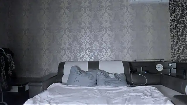 Snapshot of Agnes_Allenn chatting on October 2025 12:17:02 PM Agnes Allenn online show from October 2025 12:17:02 PM