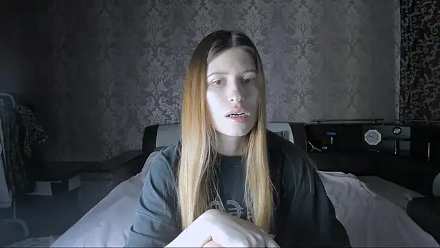 Snapshot of Agnes_Allenn chatting on October 2025 11:11:01 AM Agnes Allenn online show from October 2025 11:11:01 AM