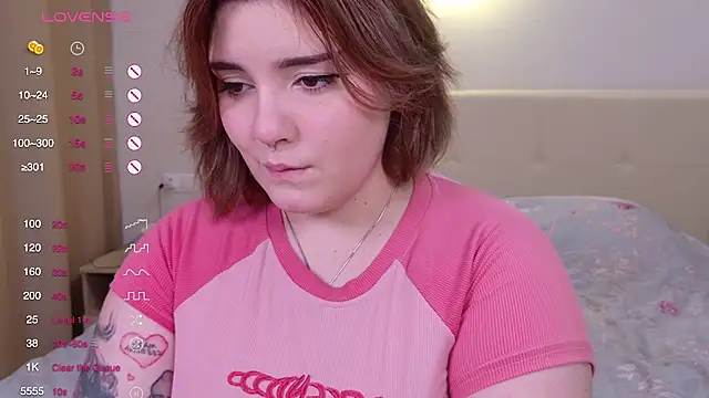 Snapshot of YumiYammy chatting on November 2025 08:30:01 PM YumiYammy online show from November 2025 08:30:01 PM