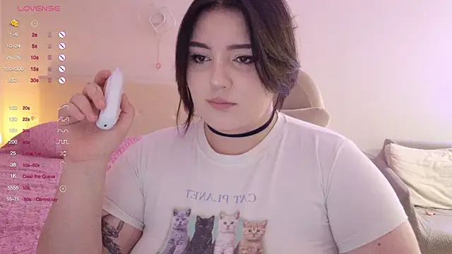 Snapshot of YumiYammy chatting on March 2026 06:01:01 PM YumiYammy online show from March 2026 06:01:01 PM